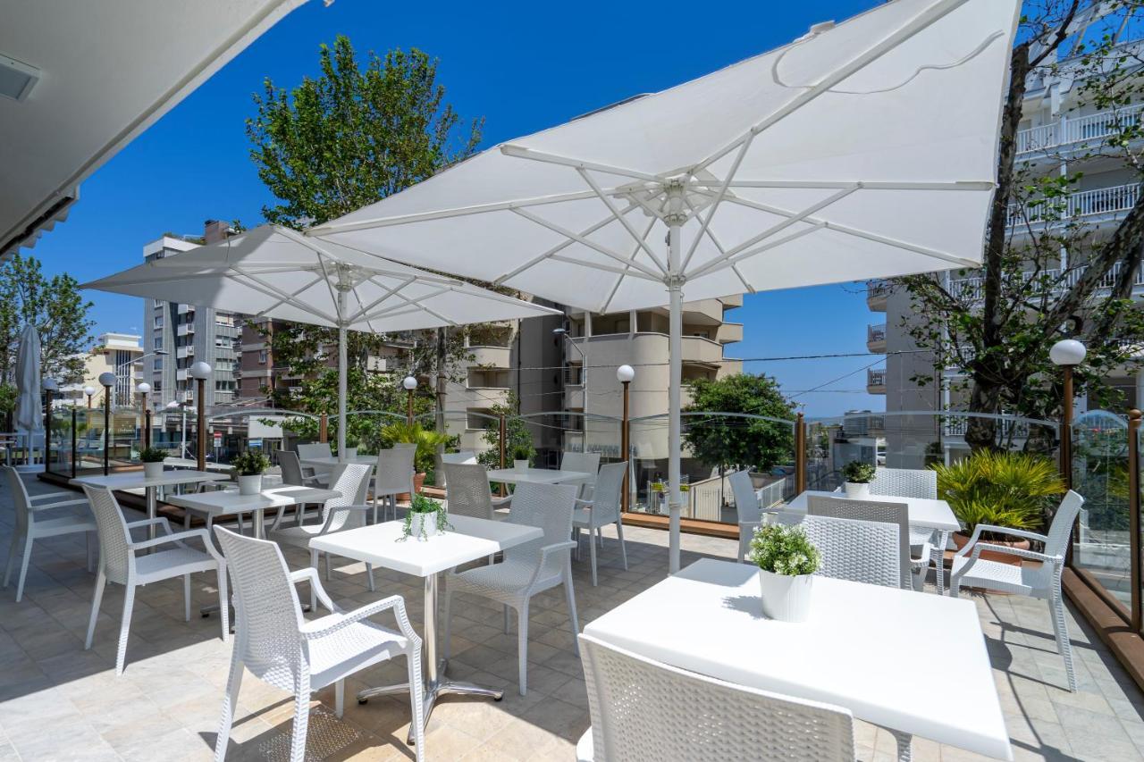 Hotel Constellation Rimini Exterior foto