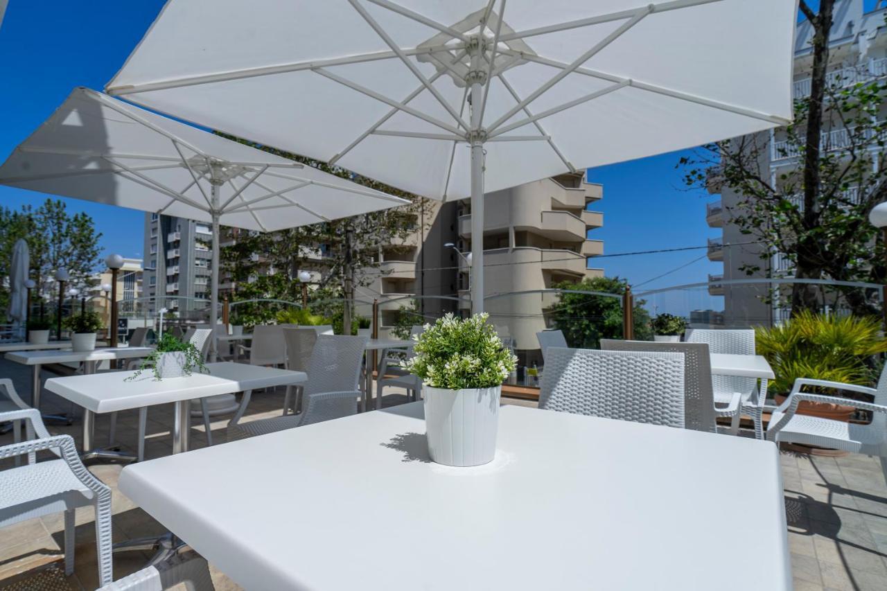 Hotel Constellation Rimini Exterior foto