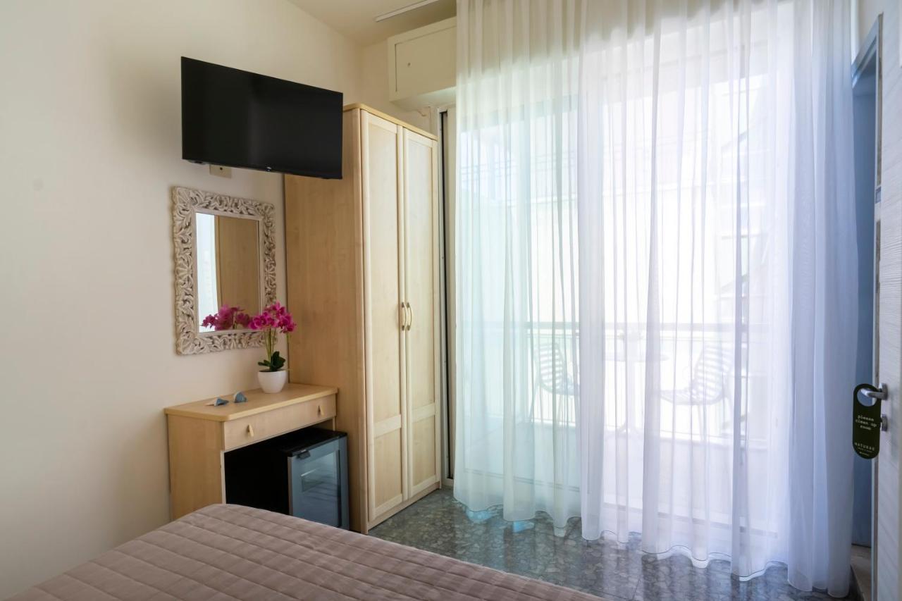 Hotel Constellation Rimini Exterior foto