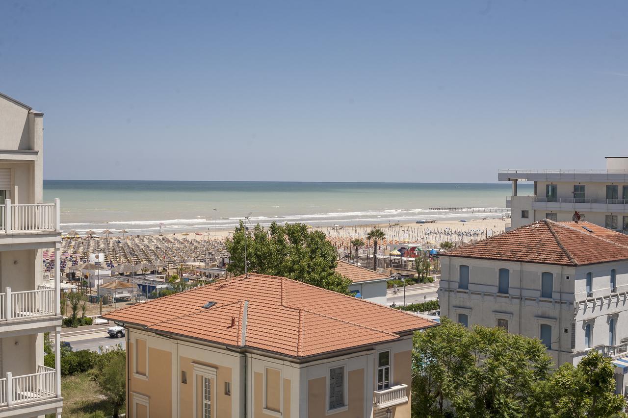 Hotel Constellation Rimini Exterior foto
